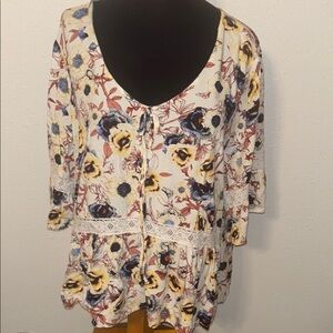 Maurices Floral Lace Trim Top size 2X